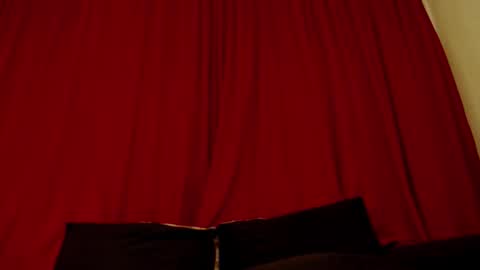 Adonis online show from November 2025 09:46:02 PM