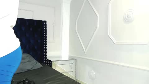 Adonis Knight  online show from January 2025 12:41:02 PM