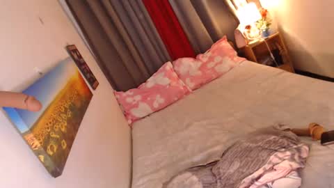 MsKim  online show from March 2025 04:45:02 AM