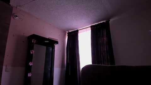 Stormi online show from January 2025 08:00:01 PM