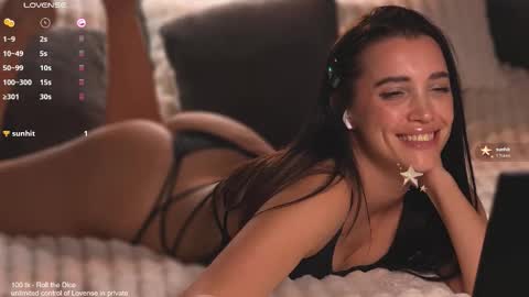 Victoria online show from November 2025 05:28:02 PM