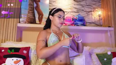 Adri crof online show from December 2025 04:29:02 AM