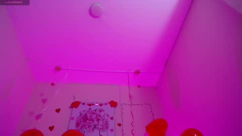 Adri  online show from February 2025 06:06:02 AM