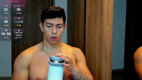 Snapshot of adrian_del_mar chatting on May 2026 03:11:02 AM Adrian del Mar online show from May 2026 03:11:02 AM