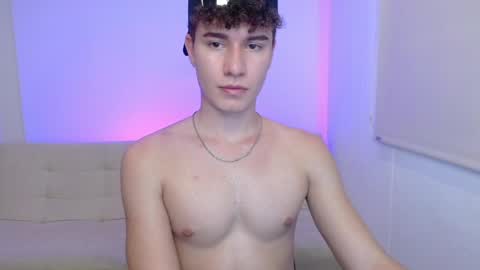 Snapshot of adrian_morelli chatting on May 2026 07:22:01 PM adrian morelli online show from May 2026 07:22:01 PM