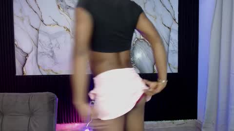 Adrian online show from February 2026 01:04:01 AM