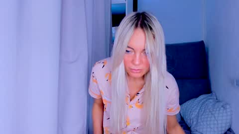 Adriana online show from February 2025 06:04:01 AM