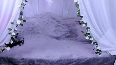 Snapshot of adriana_moretti chatting on February 2026 04:00:02 PM Liza online show from February 2026 04:00:02 PM