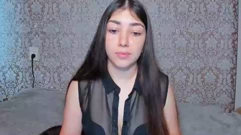 Snapshot of adrianakuiper chatting on July 2026 03:28:01 PM Adriana online show from July 2026 03:28:01 PM