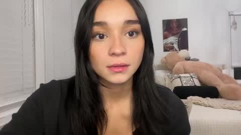 Snapshot of adriannarodriguez chatting on February 2025 03:01:01 AM Adrianna online show from February 2025 03:01:01 AM