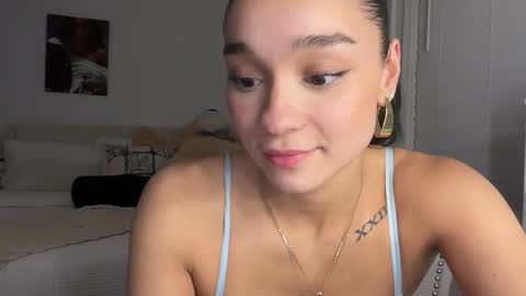 Snapshot of adriannarodriguez chatting on February 2025 05:51:01 AM Adrianna online show from February 2025 05:51:01 AM