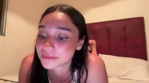 Snapshot of adriannarodriguez chatting on March 2025 12:32:01 AM Adrianna online show from March 2025 12:32:01 AM