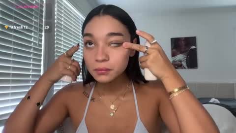 Snapshot of adriannarodriguez chatting on September 2025 04:18:02 PM Adrianna online show from September 2025 04:18:02 PM