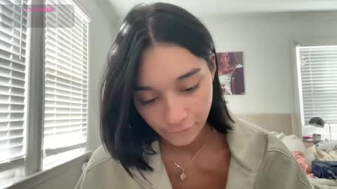 Snapshot of adriannarodriguez chatting on October 2025 02:48:01 PM Adrianna online show from October 2025 02:48:01 PM