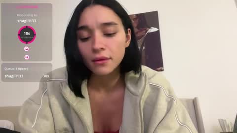 Adrianna  online show from November 2025 04:23:02 AM