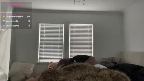 Adrianna  online show from November 2025 07:12:01 PM