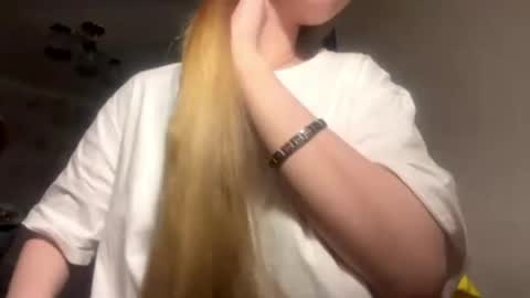 Snapshot of adriannemuldowney chatting on May 2026 07:19:01 PM Caroline online show from May 2026 07:19:01 PM