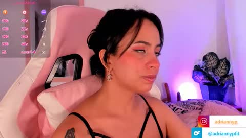 adrianny online show from November 2025 07:34:02 PM