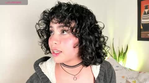 adrianny online show from April 2026 06:46:01 AM