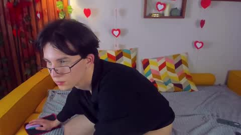 adrianoaubert online show from February 2025 04:05:01 PM