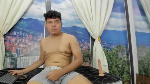 Snapshot of adrianwalkerr chatting on March 2026 05:45:02 AM adrianwalkerr online show from March 2026 05:45:02 AM