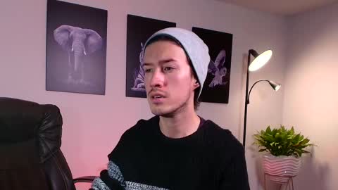 Snapshot of adrianwilliams_ chatting on February 2025 06:26:02 PM Adrian Williams online show from February 2025 06:26:02 PM