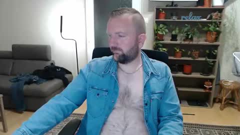 Felix84 online show from April 2026 08:15:02 PM