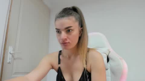 adventurina online show from November 2025 09:19:02 AM