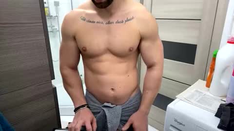 Mrrfitt online show from October 2025 12:45:01 PM