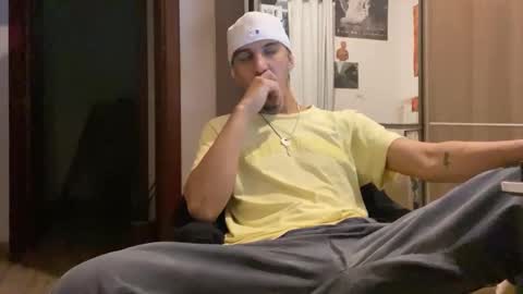 Luci online show from October 2025 04:35:01 AM