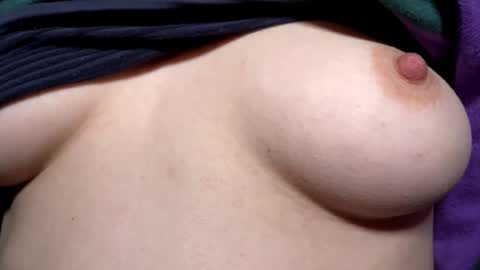 Snapshot of aevra chatting on December 2024 02:58:02 AM vegans taste better online show from December 2024 02:58:02 AM