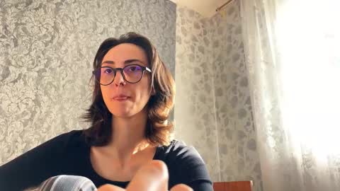 Snapshot of aevra chatting on September 2025 01:49:02 PM vegans taste better online show from September 2025 01:49:02 PM