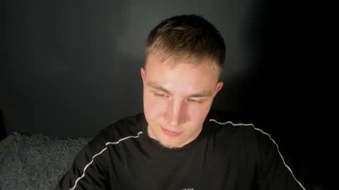 Snapshot of aevrion chatting on April 2026 02:12:01 PM Evan online show from April 2026 02:12:01 PM