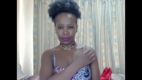 Snapshot of aficangagqueen chatting on October 2025 01:09:02 PM AfricanSquirtQueen online show from October 2025 01:09:02 PM