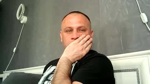 Snapshot of afonya342 chatting on April 2026 06:25:02 AM Sasha online show from April 2026 06:25:02 AM