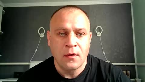 Snapshot of afonya342 chatting on April 2026 06:05:01 AM Sasha online show from April 2026 06:05:01 AM