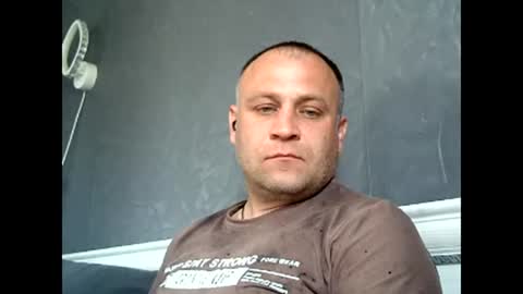 Snapshot of afonya342 chatting on April 2026 06:31:02 AM Sasha online show from April 2026 06:31:02 AM