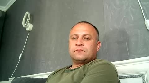 Snapshot of afonya342 chatting on May 2026 06:32:02 AM Sasha online show from May 2026 06:32:02 AM