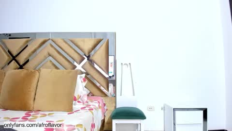 Jheremy and  leeryc  online show from December 2025 10:35:02 AM