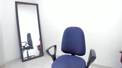 Lorena online show from December 2024 05:33:01 PM