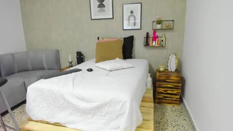 Afrodita online show from February 2025 06:43:02 AM