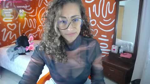 Snapshot of afrodita_solis chatting on June 2026 10:44:02 PM afrodita_solis online show from June 2026 10:44:02 PM