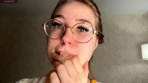 Kind sensual Emma fav pattern 2266 online show from March 2026 04:29:01 AM