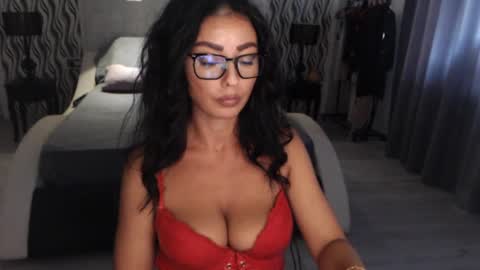 Afro online show from September 2025 01:58:01 PM