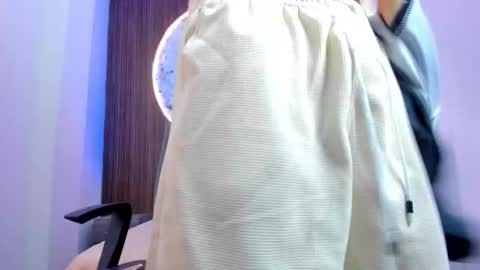 Snapshot of agarevans chatting on March 2026 05:02:01 AM AGAR online show from March 2026 05:02:01 AM