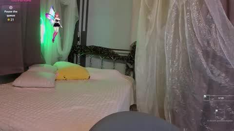 Agata Kriste online show from November 2025 11:14:01 PM