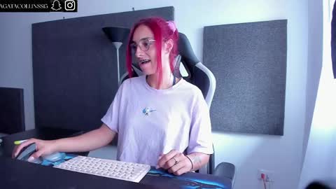 Agata Collinss online show from April 2026 09:26:02 PM