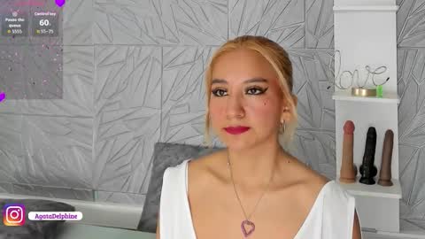 Agatadelphine online show from November 2025 01:22:02 PM