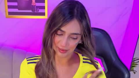 Snapshot of agatha_brooks_t chatting on June 2026 12:29:02 PM AGATHA online show from June 2026 12:29:02 PM