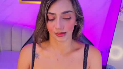 Snapshot of agatha_brooks_t chatting on July 2026 12:30:01 PM AGATHA online show from July 2026 12:30:01 PM